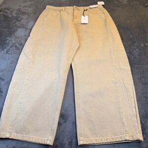Forever 21 Tan Barrel Fit High Rise Relaxed Fit Curved Leg Jeans Womens W30 NWT